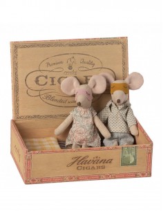 Maileg Mum & Dad mice in... 2