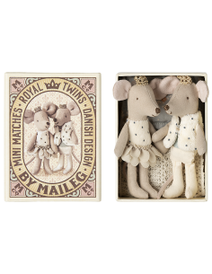 Jumeaux royaux, petit soeur...